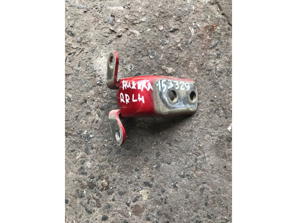 68780-04010 | Петля двери нижняя задн. лев. TOYOTA VENZA 09-16