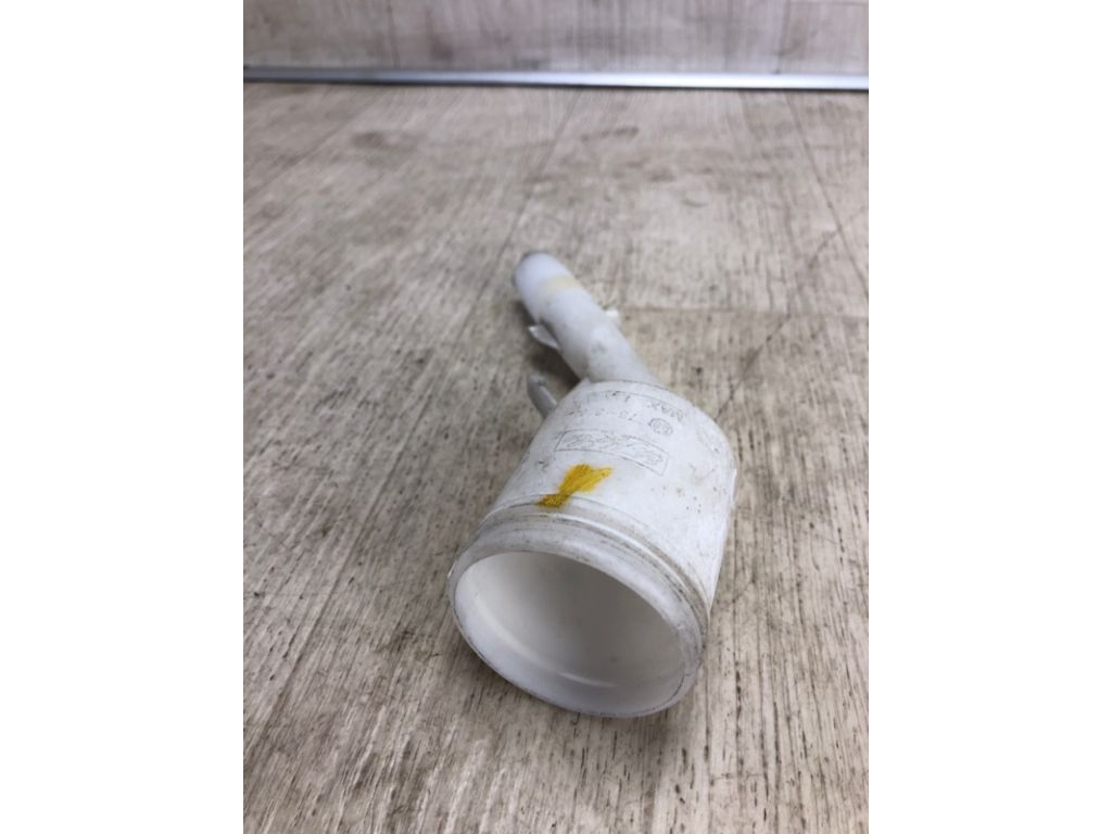 CP9Z-17A605-A | Горловина бачка стеклоомывателя FORD FOCUS 10-18 - Фото 4