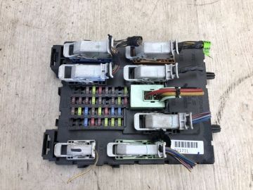 Блок предохранителей салон FORD FOCUS 10-18