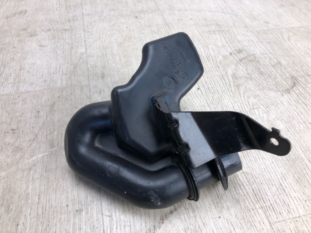 BV6Z-9B659-A | Резонатор воздушного фильтра FORD FOCUS 10-18 - Фото 4