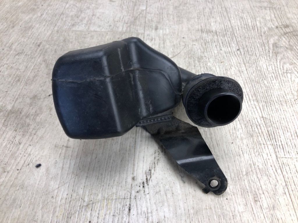 BV6Z-9B659-A | Резонатор воздушного фильтра FORD FOCUS 10-18 - Фото 6