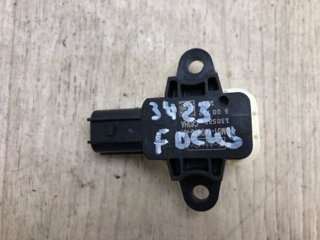 HM5Z-14B345-A | Датчик удару FORD FOCUS 10-18 - Фото 2