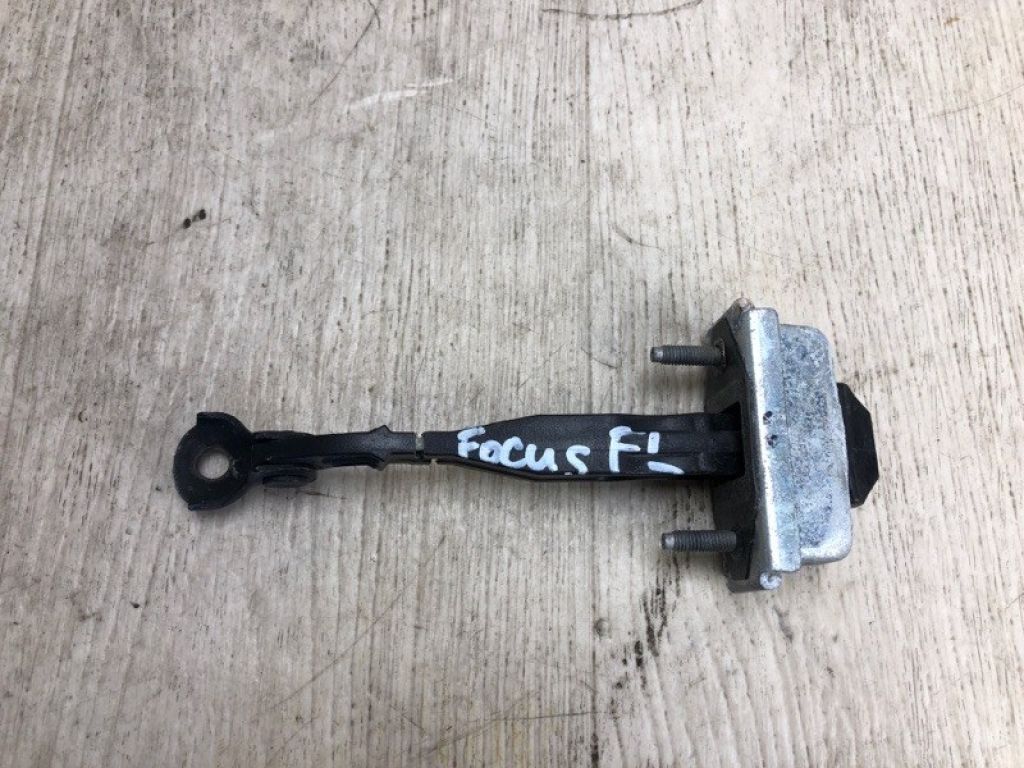 CP9Z-5823500-A | Ограничитель двери передн. лев. FORD FOCUS 10-18