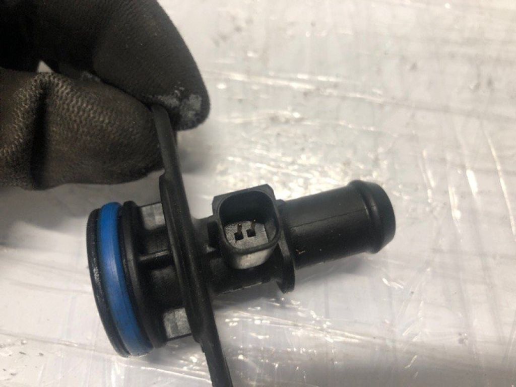 CY01-13-190 | Клапан вентиляції картерних газів MAZDA CX-9 06-16 - Фото 4