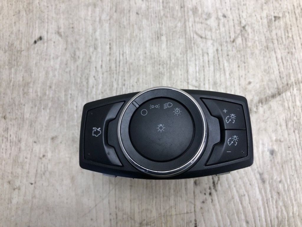 CM5Z-11654-B | Блок керування освітленням FORD FOCUS 10-18