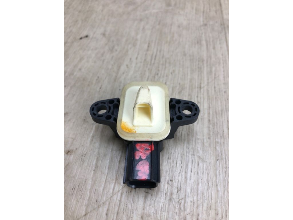 HM5Z-14B345-A | Датчик удару FORD FOCUS 10-18 - Фото 3