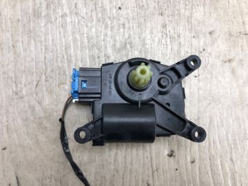 Моторчик заслонки печки FORD FOCUS 10-18