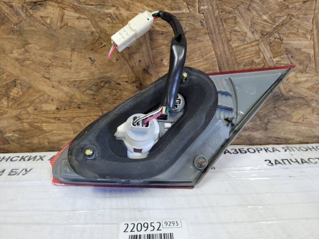 81590-AC020 | Ліхтар внутрішній задн. лів. TOYOTA AVALON 05-12 - Фото 4