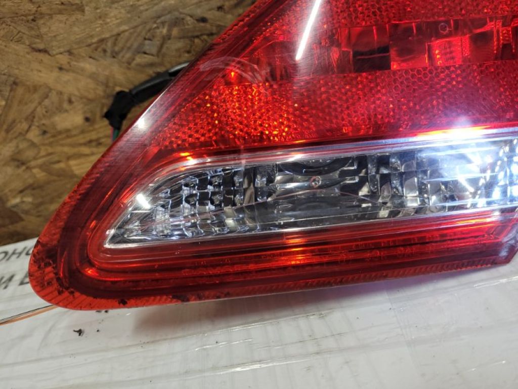 81580-AC030 | Ліхтар внутрішній задн. прав. TOYOTA AVALON 05-12 - Фото 3