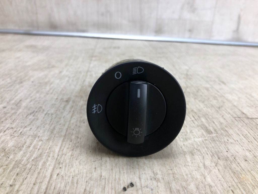 5C6 941 531 D | Блок керування освітленням VOLKSWAGEN JETTA USA 10-17 - Фото 4