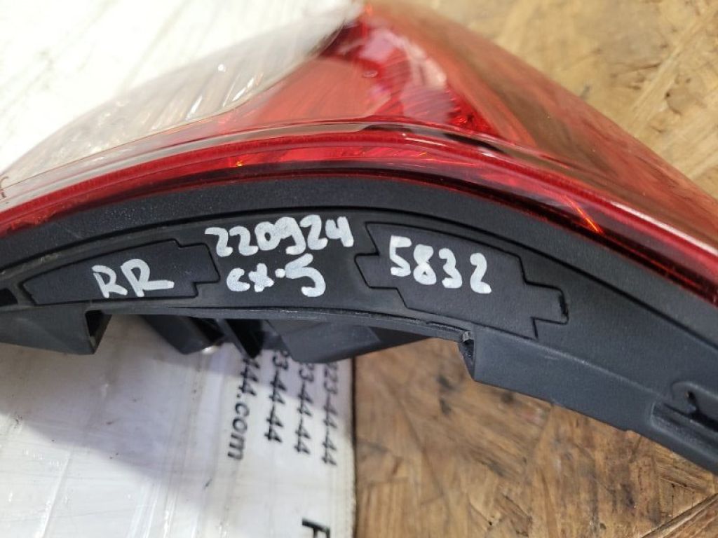 KD53-51-3F0C | Фонарь внутренний задн. прав. MAZDA CX-5 (KE) 11-17 - Фото 2