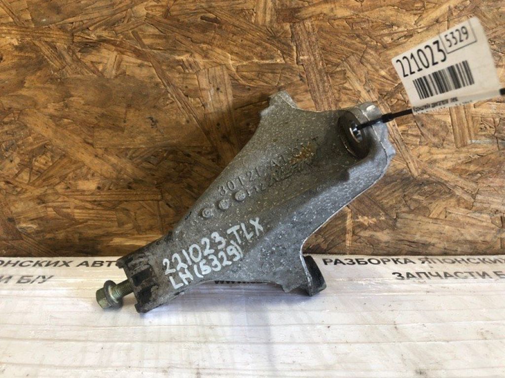 50630-T2F-A01 | Кронштейн двигуна передн. ACURA TLX 14-17