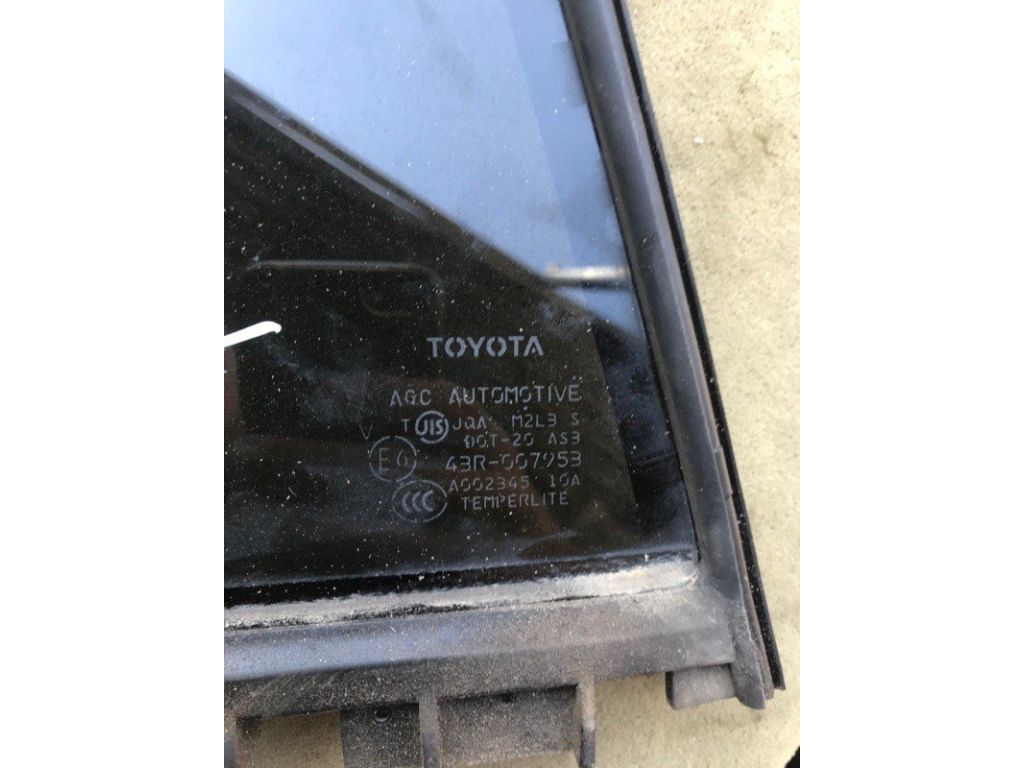68124-42110 | Стекло двери глухое задн. лев. TOYOTA RAV4 05-12 - Фото 2
