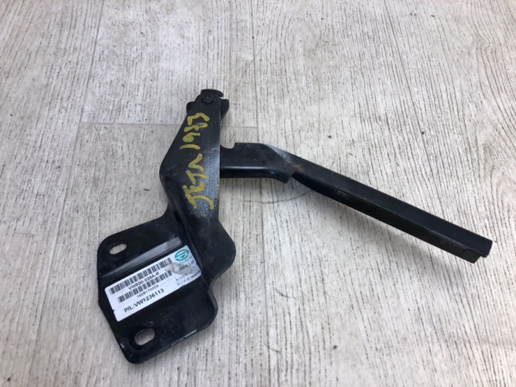 5C6 823 302 | Петля капоту прав. VOLKSWAGEN JETTA USA 10-17