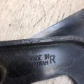 5C6 823 302 | Петля капоту прав. VOLKSWAGEN JETTA USA 10-17 - Прев'ю 3