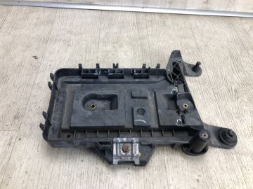 Полиця акумулятора VOLKSWAGEN JETTA USA 10-17