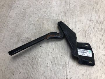 Петля капоту лів. VOLKSWAGEN JETTA USA 10-17