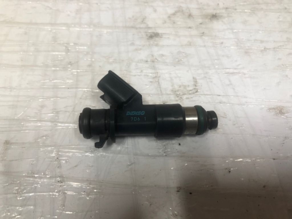 16450-R70-A01 | Форсунка топливная ACURA RL 05-12