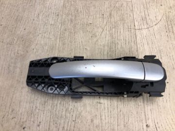 Ручка двері зовнішня задн. прав. VOLKSWAGEN JETTA USA 10-17