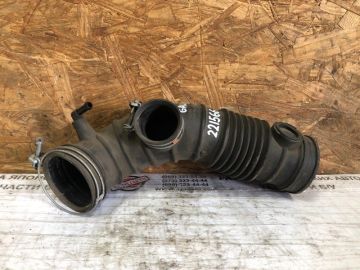 Патрубок воздушного фильтра MITSUBISHI GALANT 03-12