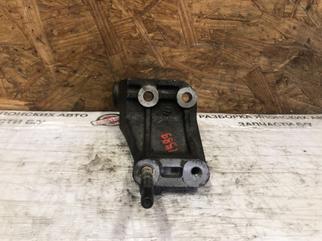 11671-79J00 | Кронштейн КПП задн. SUZUKI SX4 06-13