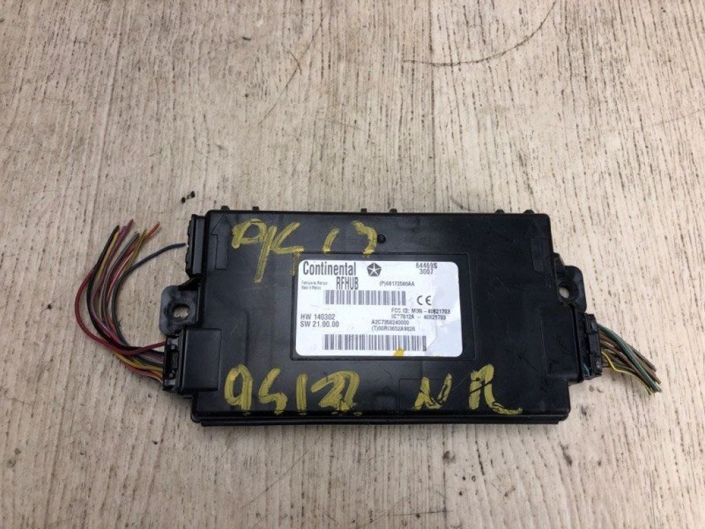 68172580AA | Блок электронный DODGE JOURNEY 08-20