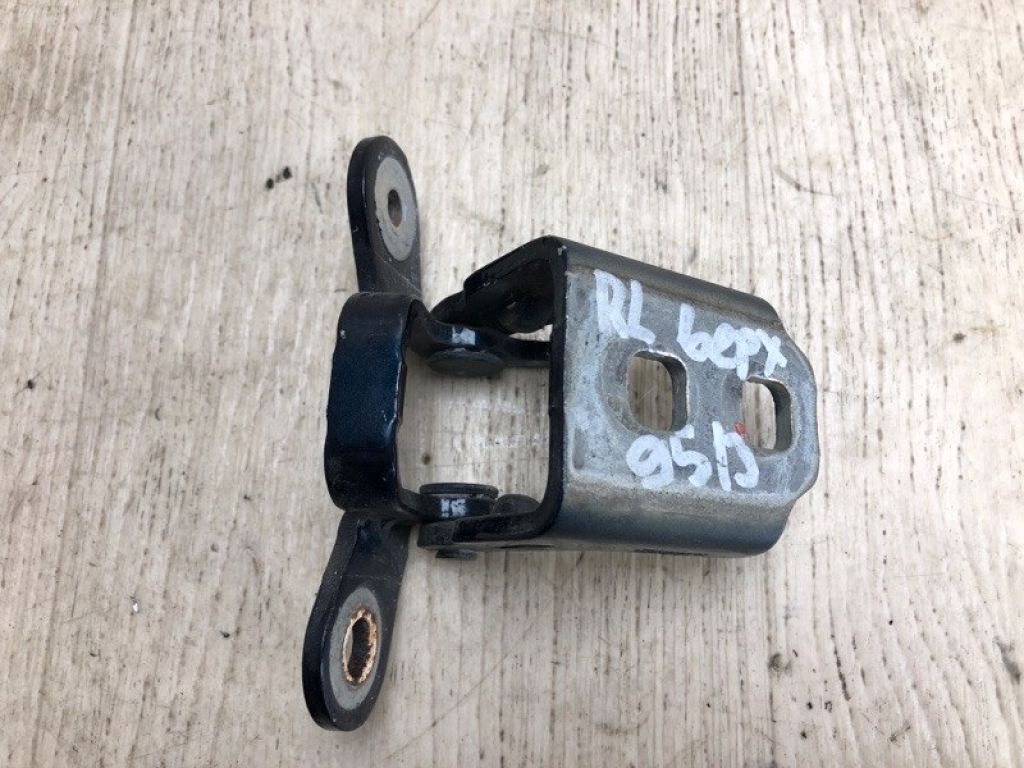 5067941AC | Петля двері верхня задн. лів. DODGE JOURNEY 08-20