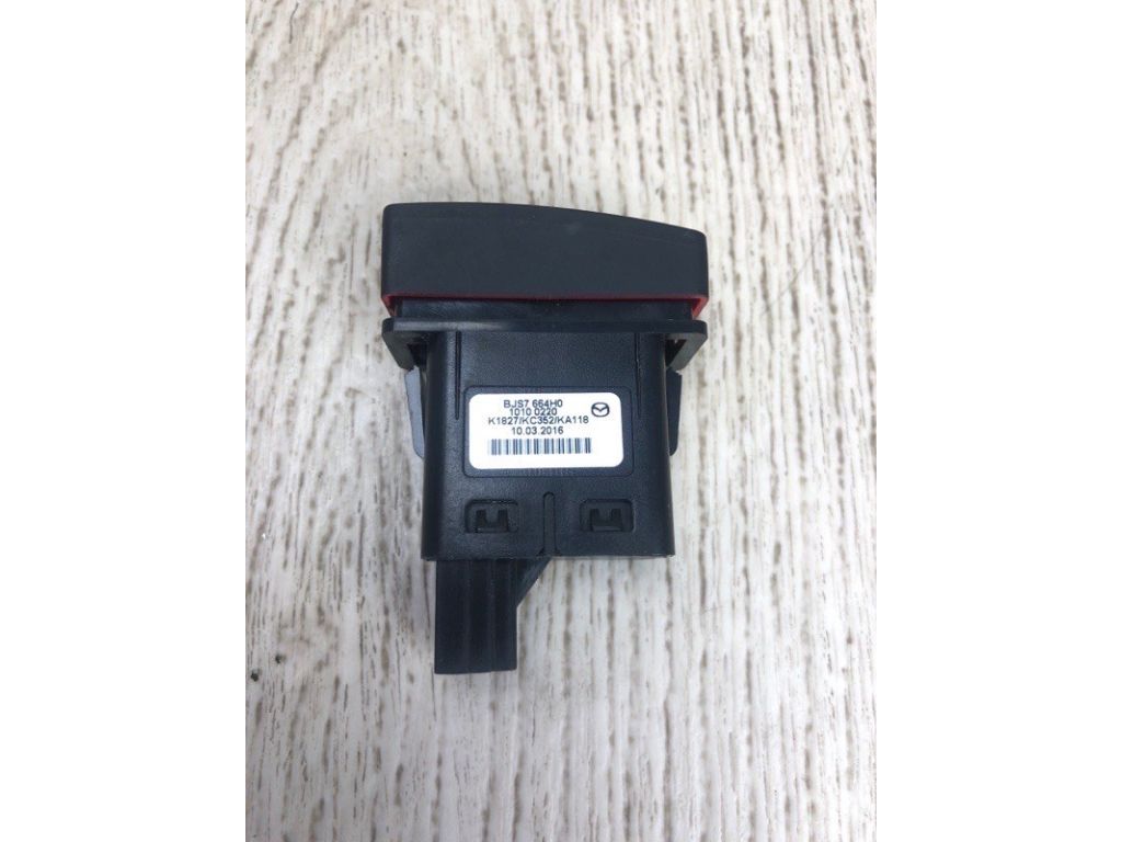 BJS7-66-4H0 | Кнопка аварійної сигналізації MAZDA 3 BM 13-19 - Фото 2