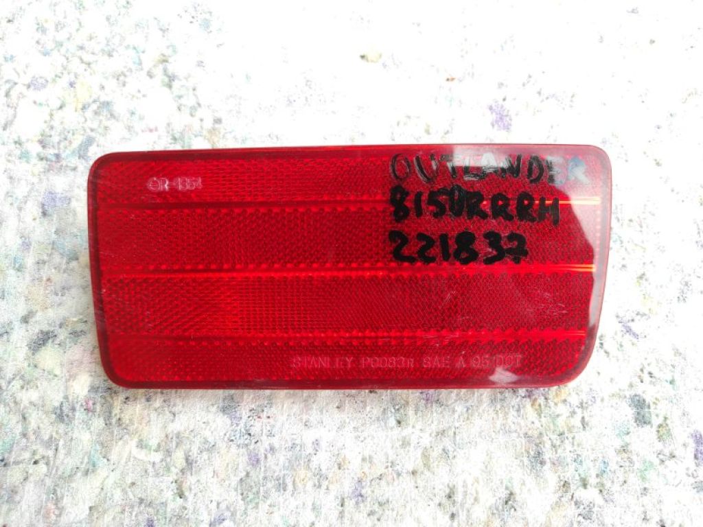 MN133368 | катафот R правий задн. MITSUBISHI OUTLANDER 03-07