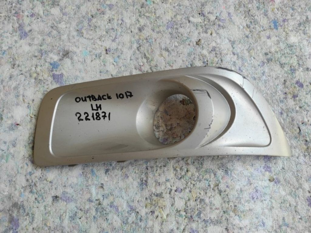 57731AJ43A | Накладка противотуманной фары передн. лев. SUBARU OUTBACK 09-14 BR