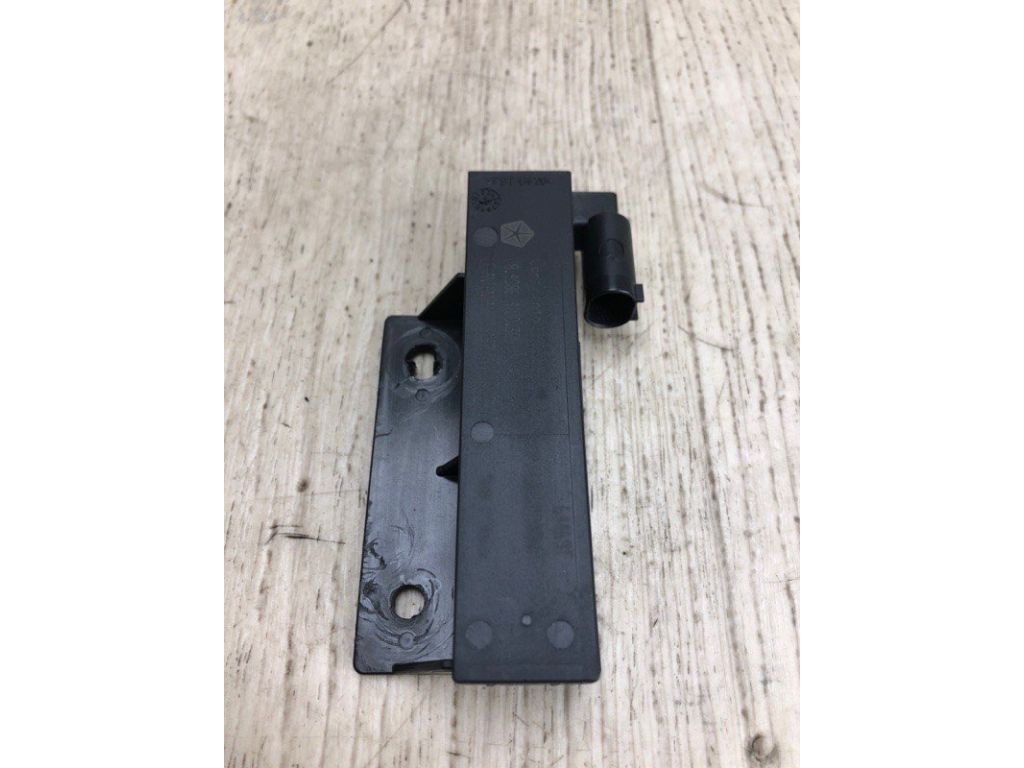 68068148AA | Антена JEEP RENEGADE (BU) 14- - Фото 3