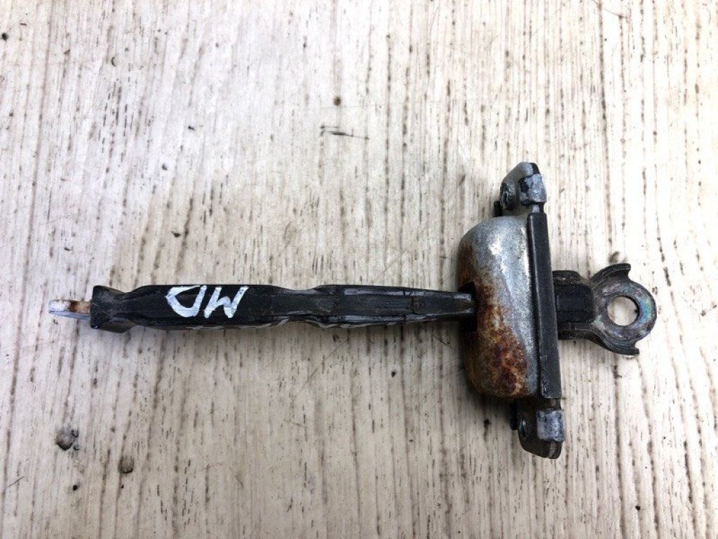 79480-3X000 | Обмежувач дверей задн. лів. HYUNDAI ELANTRA MD 10-15