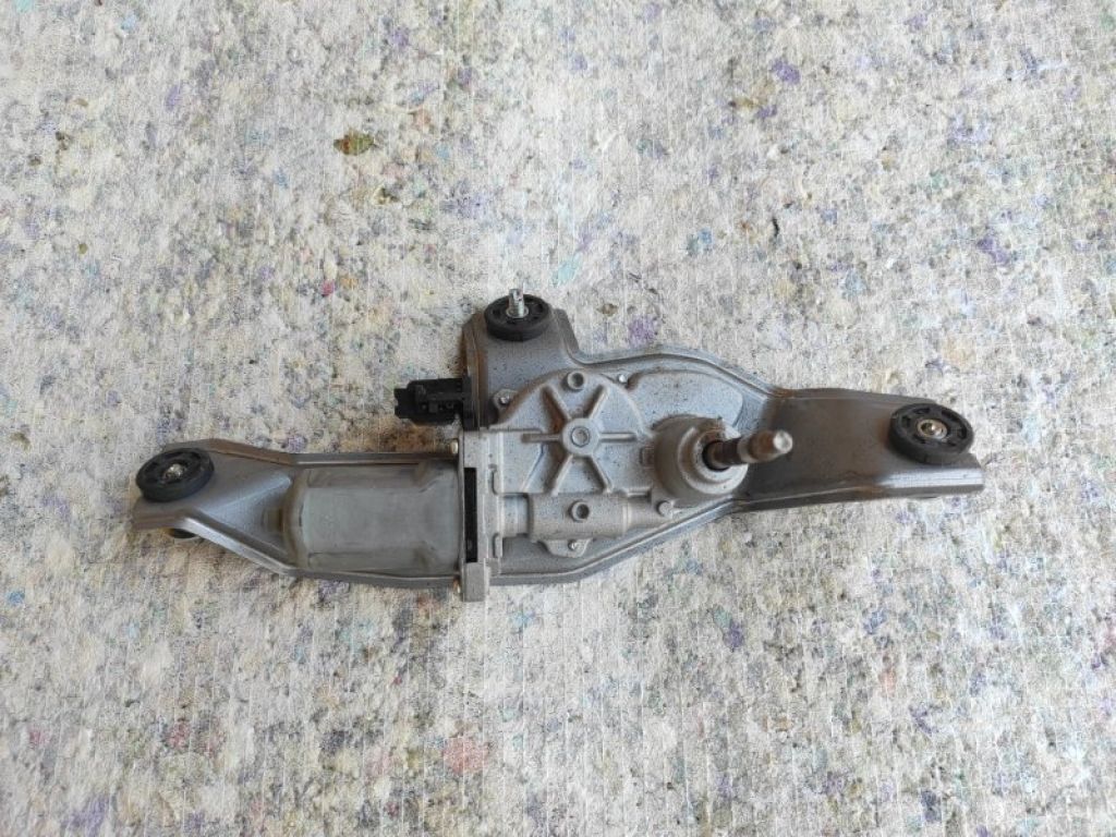 KD53-67-450 | Моторчик склоочисника задн. MAZDA CX-5 (KE) 11-17