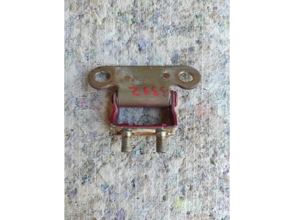 68810-02060 | Петля крышки багажника задн. прав. TOYOTA VENZA 09-16 - Фото 3