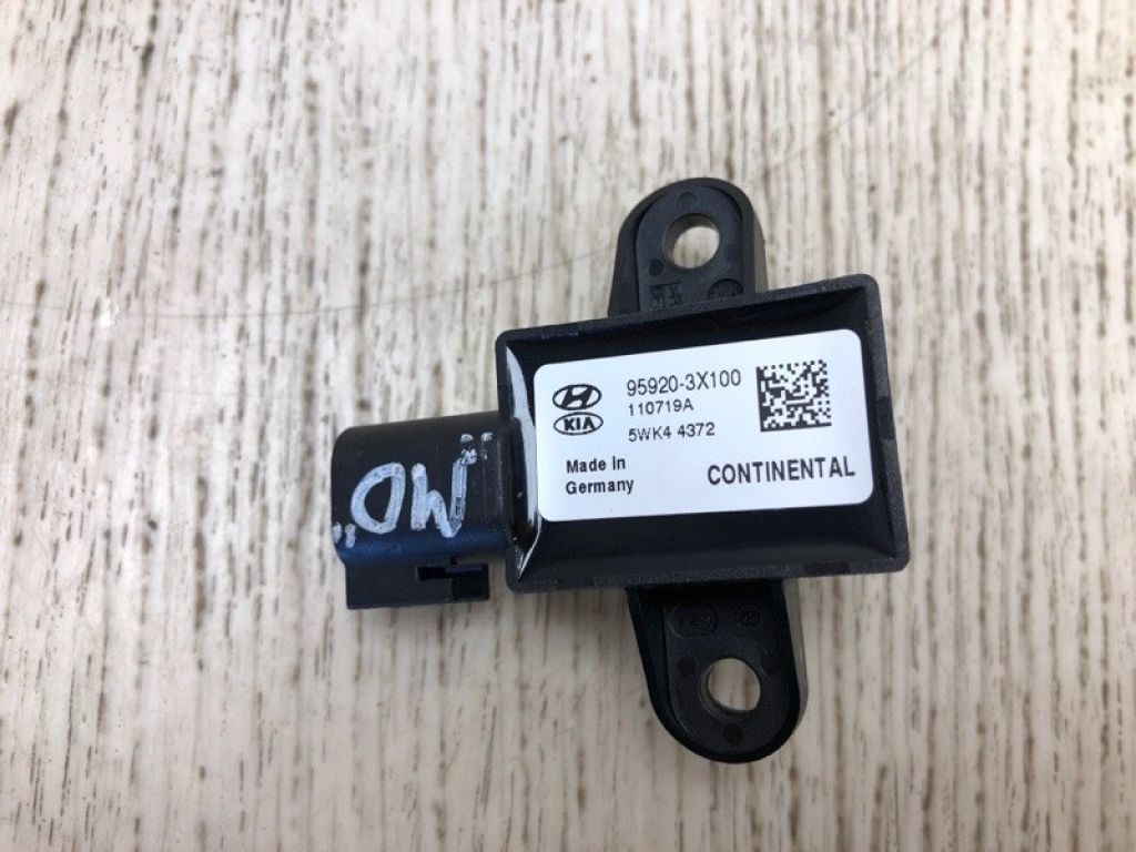 95920-3X100 | Датчик удару HYUNDAI ELANTRA MD 10-15 - Фото 2