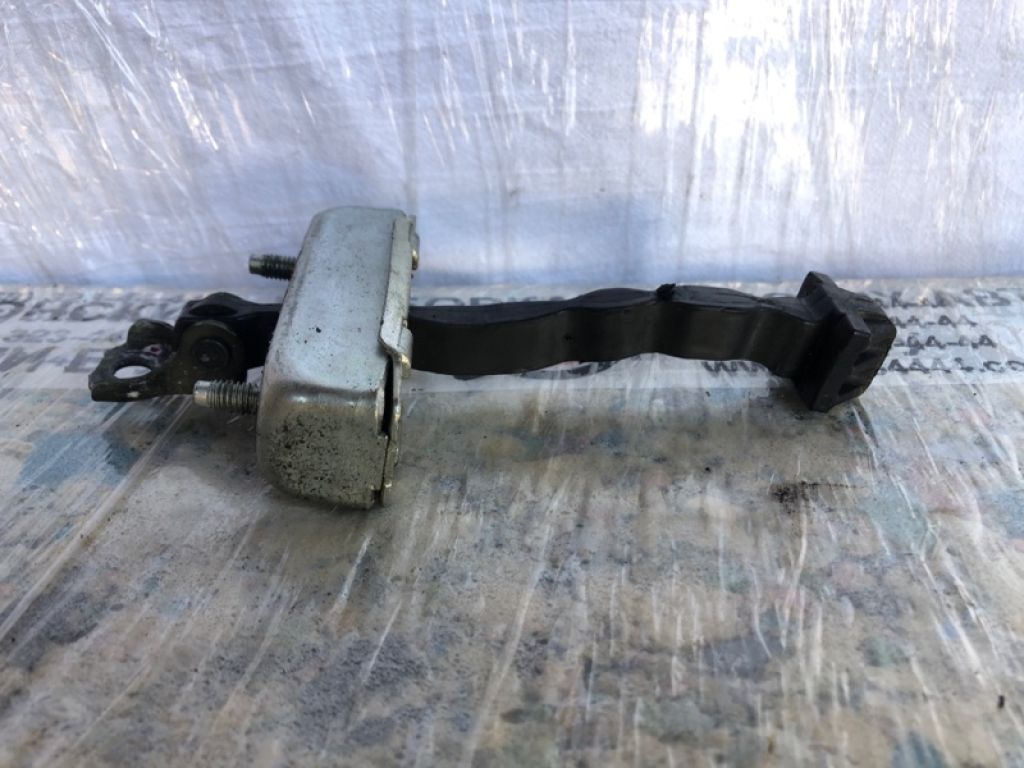 68620-AC020 | Ограничитель двери передн. лев. TOYOTA AVALON 05-12 - Фото 2