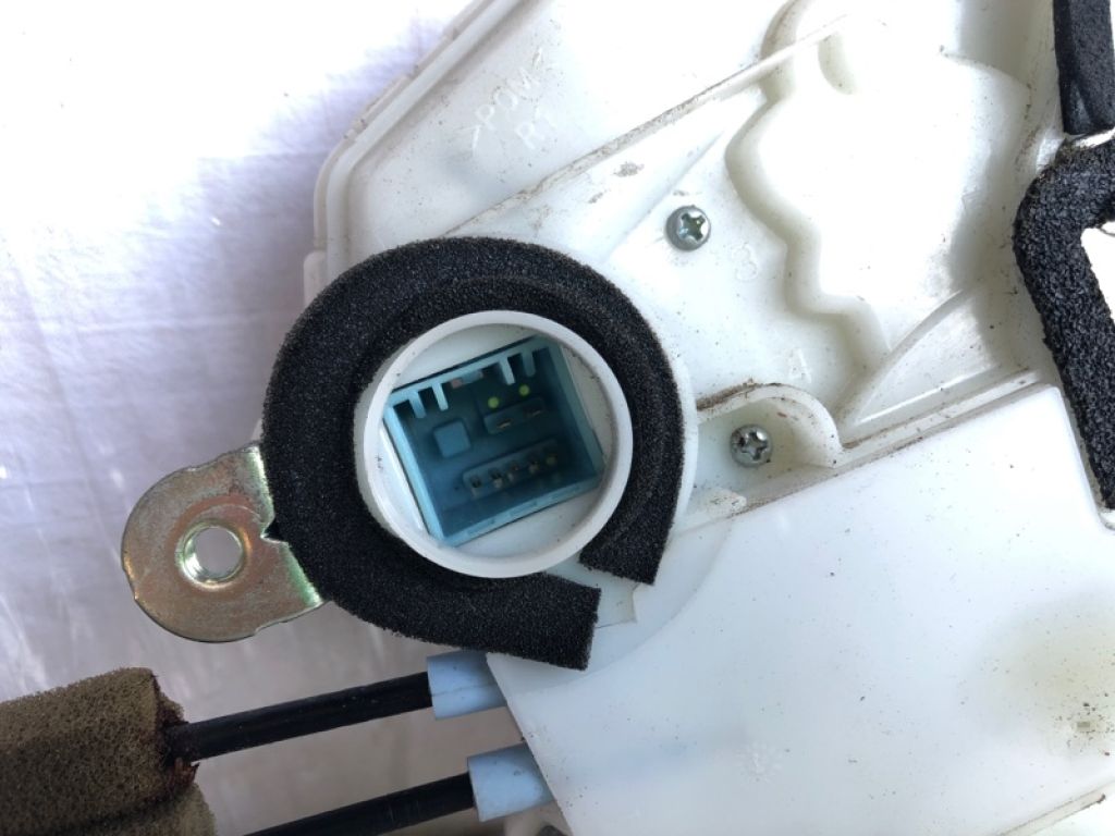 72110-STK-A04 | Замок двери передн. прав. ACURA RDX 06-12 - Фото 5