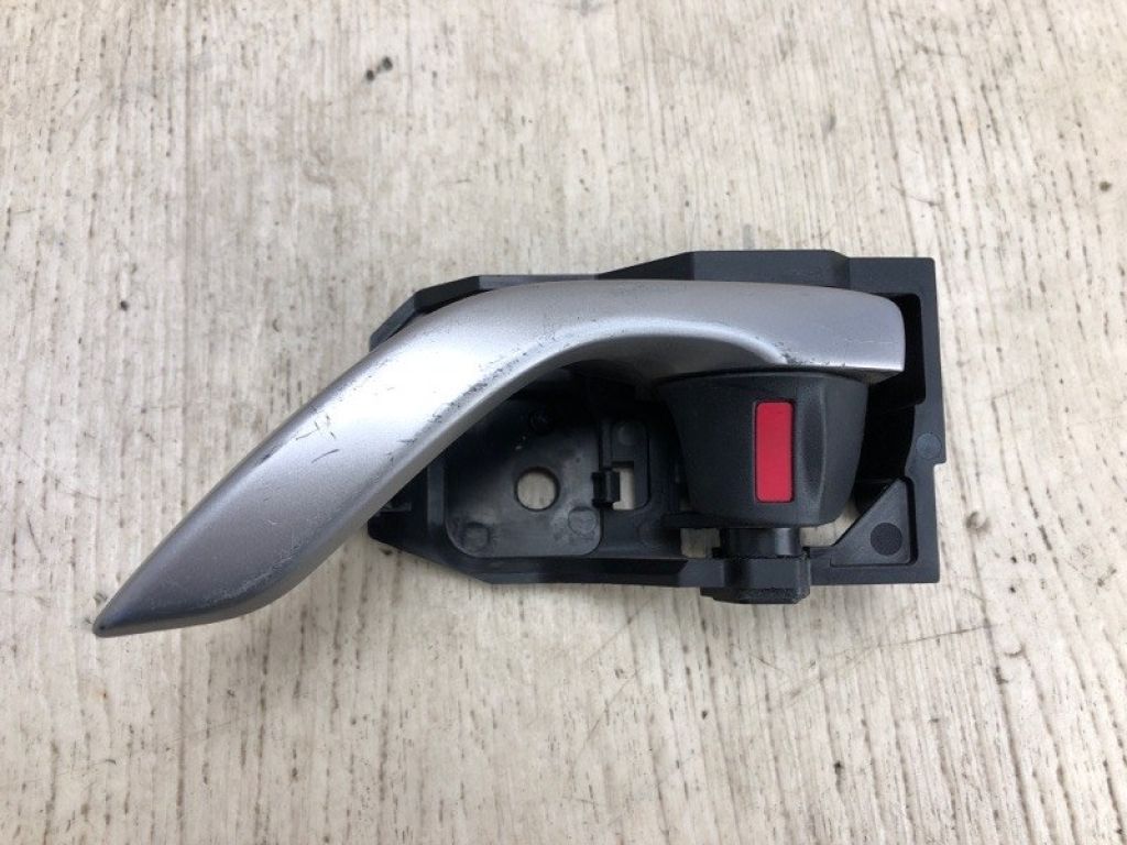 BHN9-59-330A | Ручка дверей внутрішня задн. лів. MAZDA 3 BM 13-19