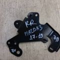 GJR9-67-Y30B | Кронштейн кузова задн. прав. MAZDA 3 BM 13-19