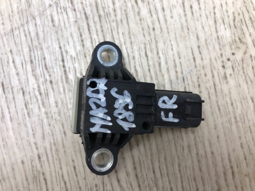 KD35-57-KC0 | Датчик удару MAZDA 3 BM 13-19 - Фото 2