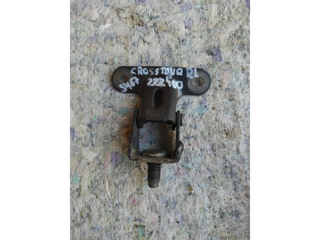 68210-TM8-A03ZZ | Петля крышки багажника лев. HONDA CROSSTOUR 09-15