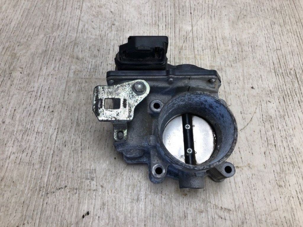 PE01-13-640B | Дроссельная заслонка MAZDA 3 BM 13-19