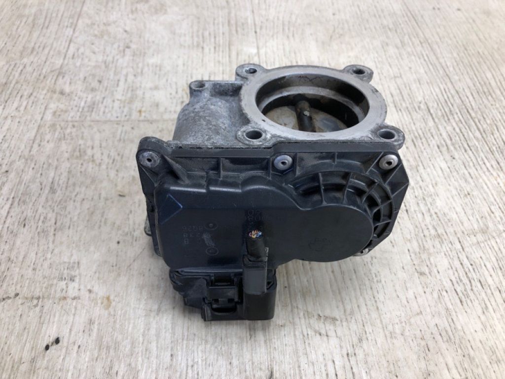 PE01-13-640B | Дроссельная заслонка MAZDA 3 BM 13-19 - Фото 2