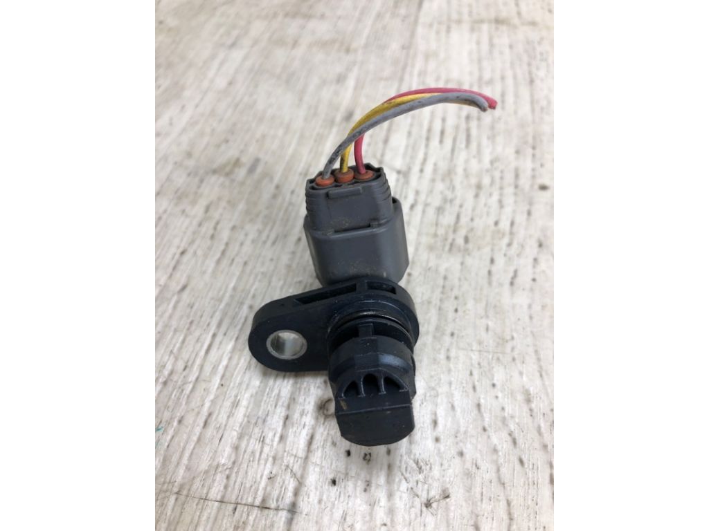 PE01-18-230 | Датчик положения распредвала MAZDA 3 BM 13-19 - Фото 4