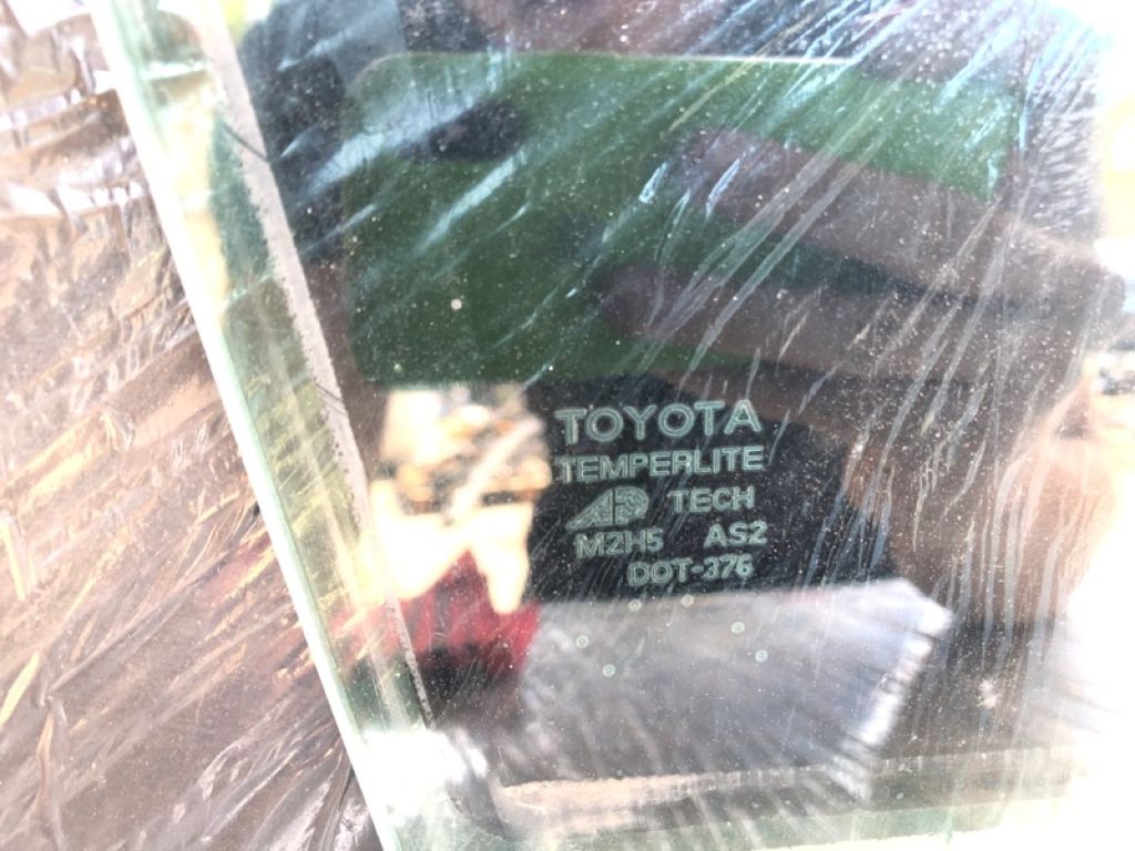 68101-AC060 | Стекло двери передн. прав. TOYOTA AVALON 05-12 - Фото 2