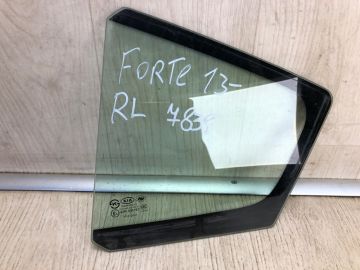 Стекло двери глухое задн. лев. KIA FORTE YD 12-