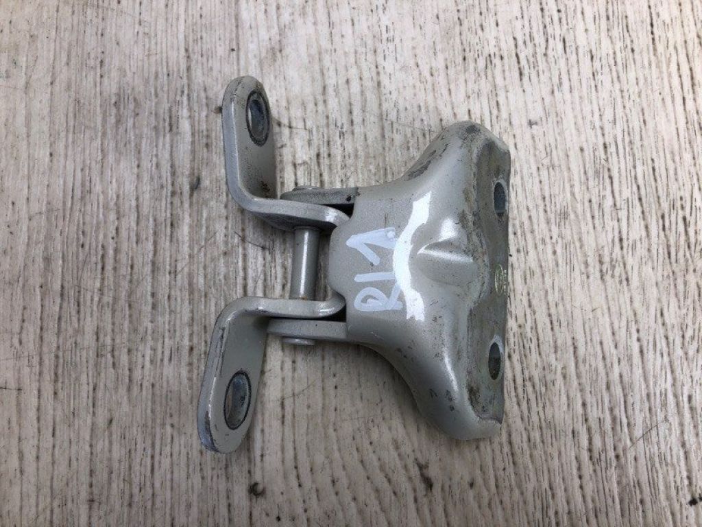 79410-3K000 | Петля двері верхня задн. лів. KIA FORTE YD 12-