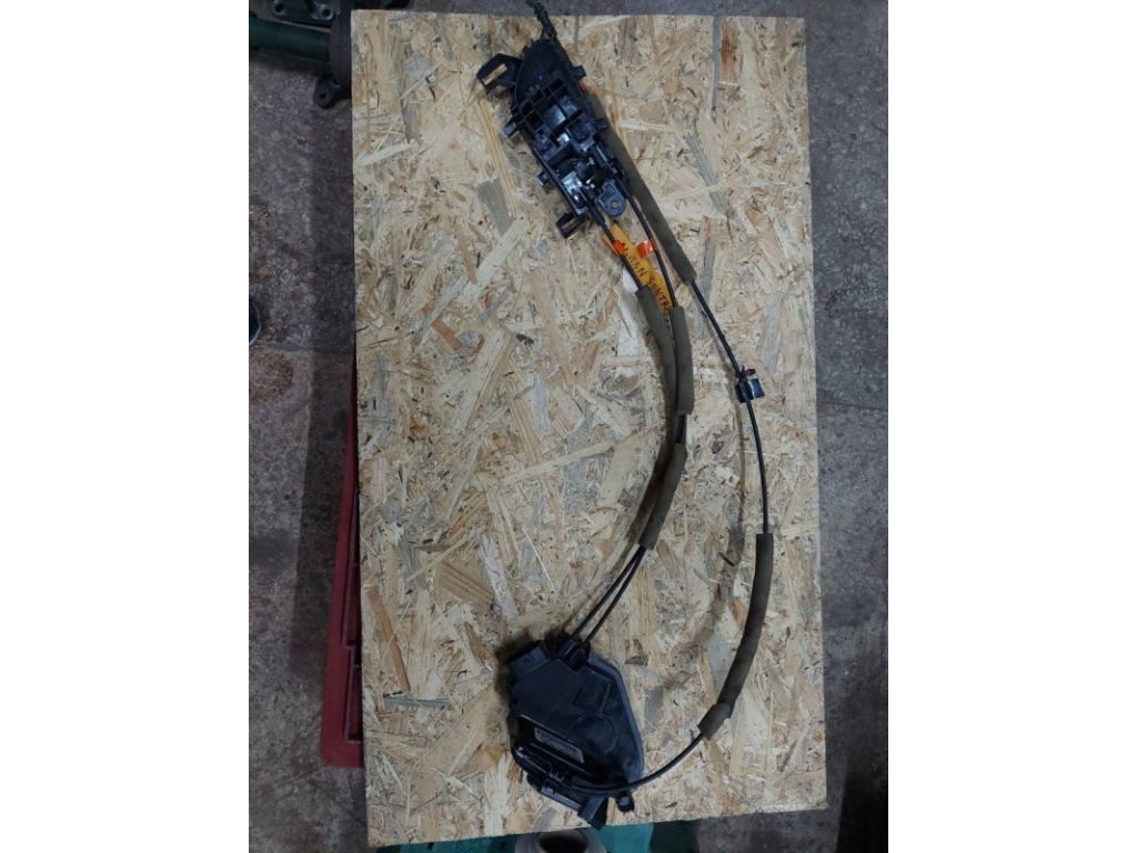 82501-3SG0A | Замок двери задн. лев. NISSAN SENTRA B17 12-21