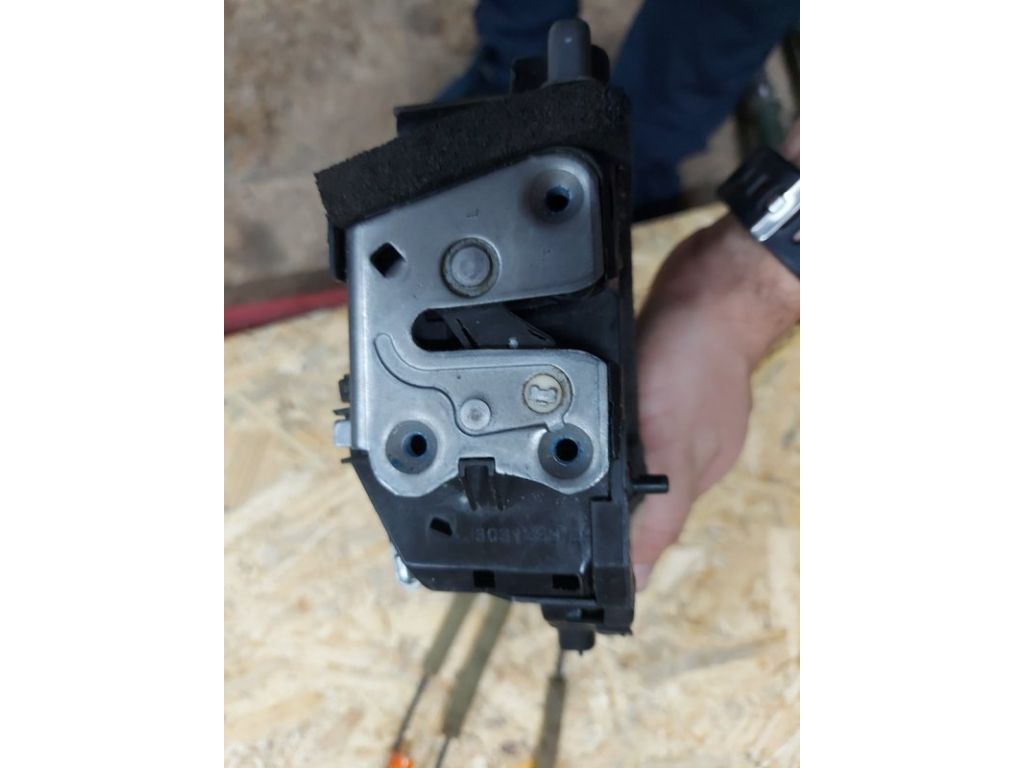 82501-3SG0A | Замок двери задн. лев. NISSAN SENTRA B17 12-21 - Фото 3