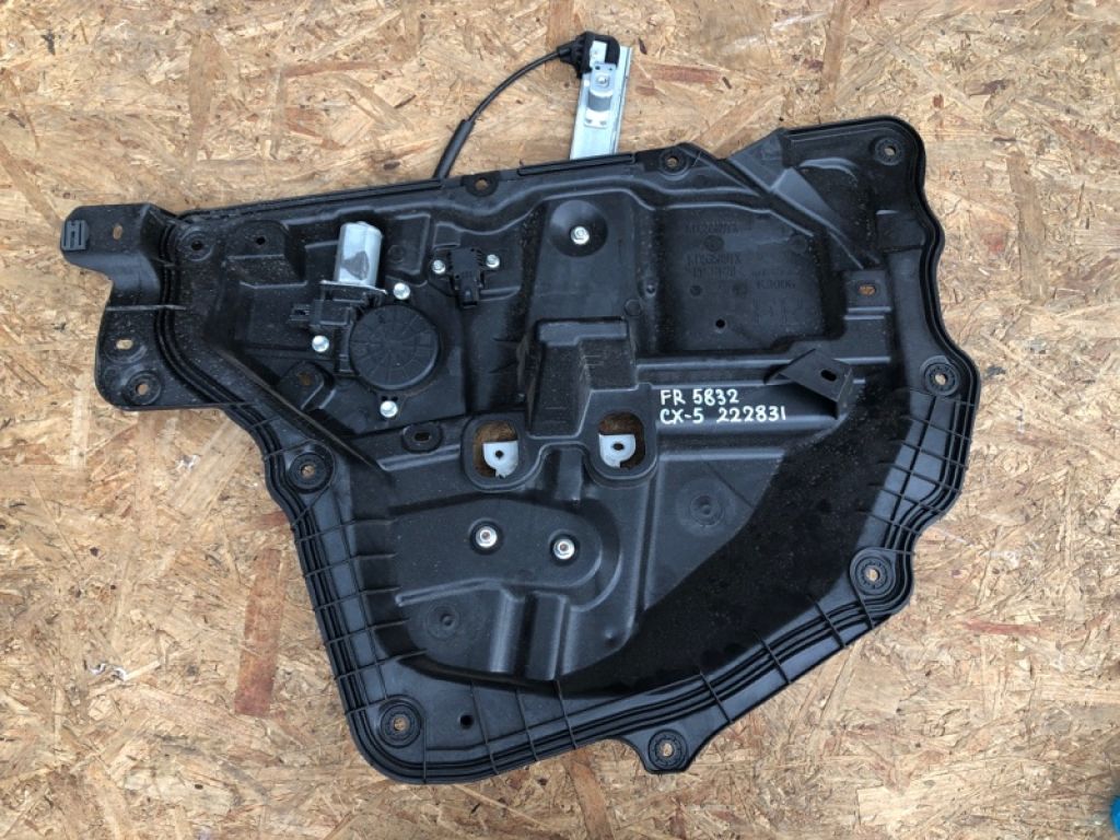 KD53-58-590 | Склопідйомник передн. прав. MAZDA CX-5 (KE) 11-17